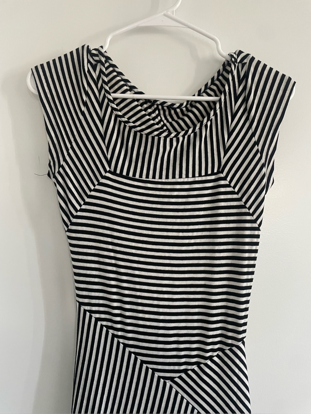 Black and White Striped Women’s Tiered Maxi Dress size Small - Picture 2 of 5